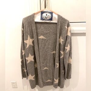 Cashmere grey and off white star cardigan. Medium